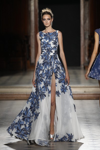 Tony Ward Fall Winter 2015-2016 Fashion Show